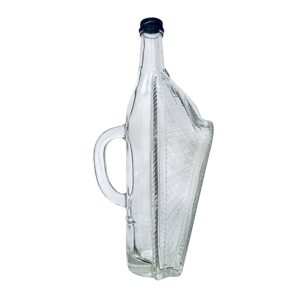 LONDON WINERY Ltd Vintage 1996 Boat in Glass Wicker Basket Wine Bottle w/ Handle - Picture 3 of 8